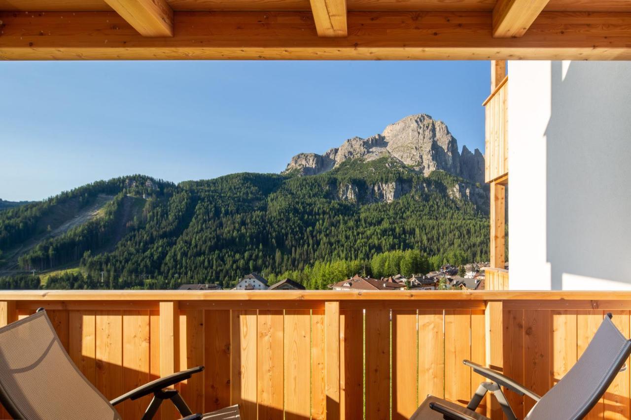 Declara B&B And Apartaments Colfosco Exterior photo